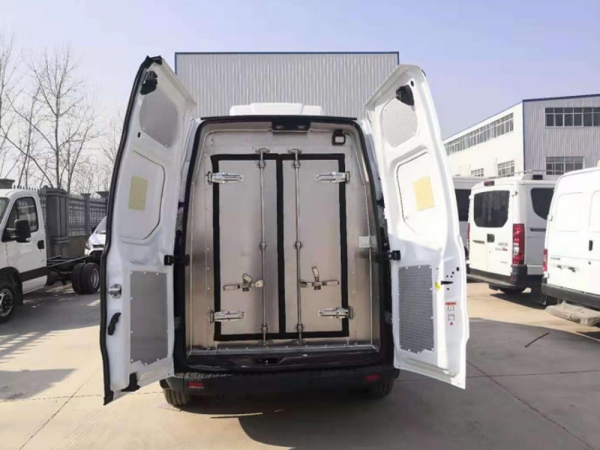 福特新全順柴油疫苗冷鏈車(chē)（雙排）